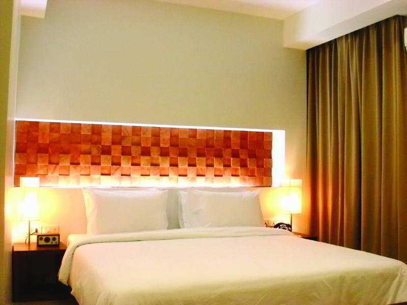 The Album Hotel Patong Quarto foto